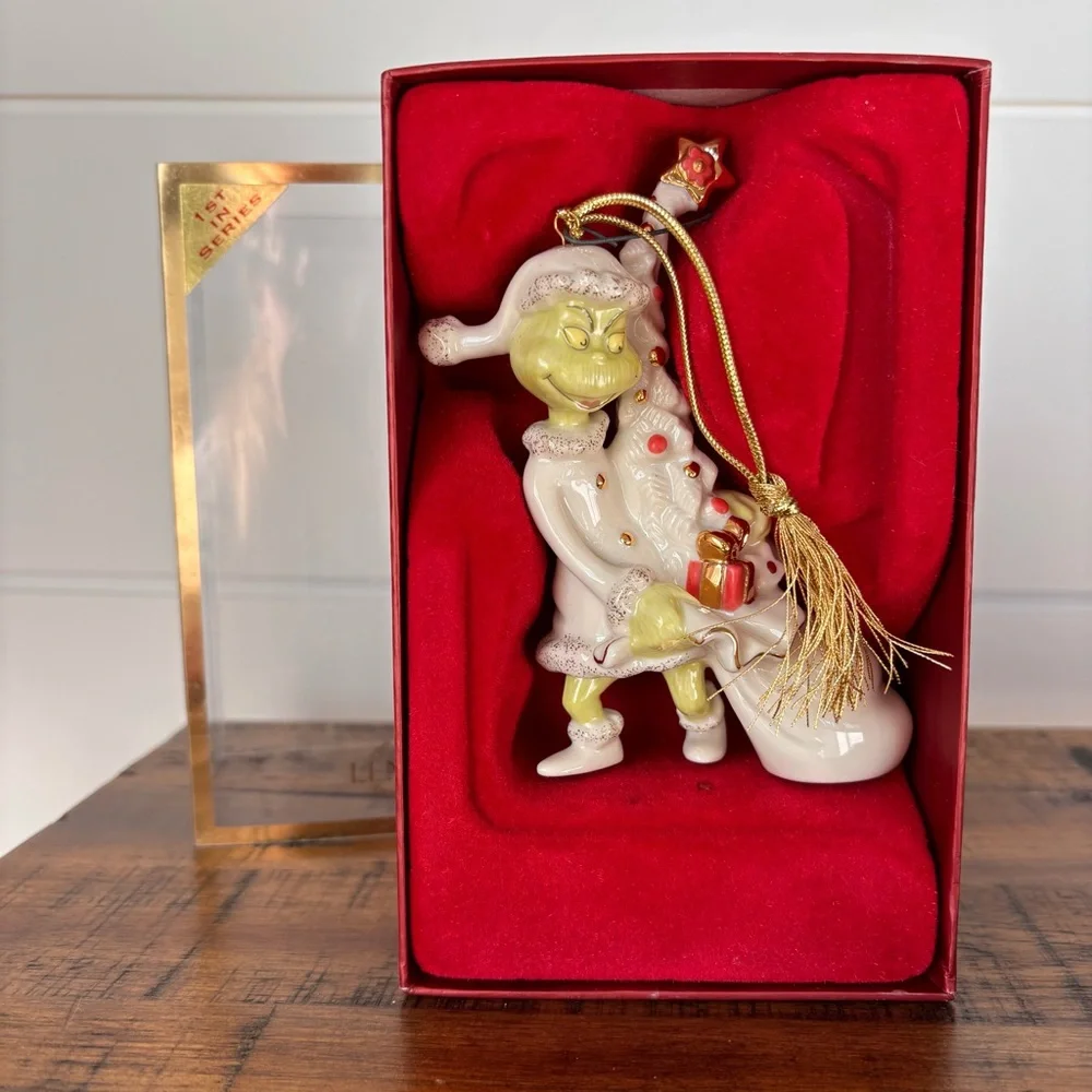 Lenox grinch away